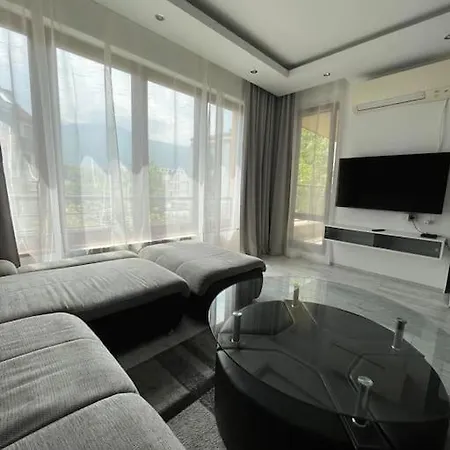 Apartmán Cite Jardin Apart @ 2 Bedroom Sofie