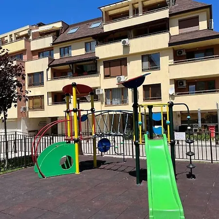 Apartmán Cite Jardin Apart @ 2 Bedroom Sofie